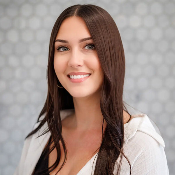 Lexy Dodson, LE